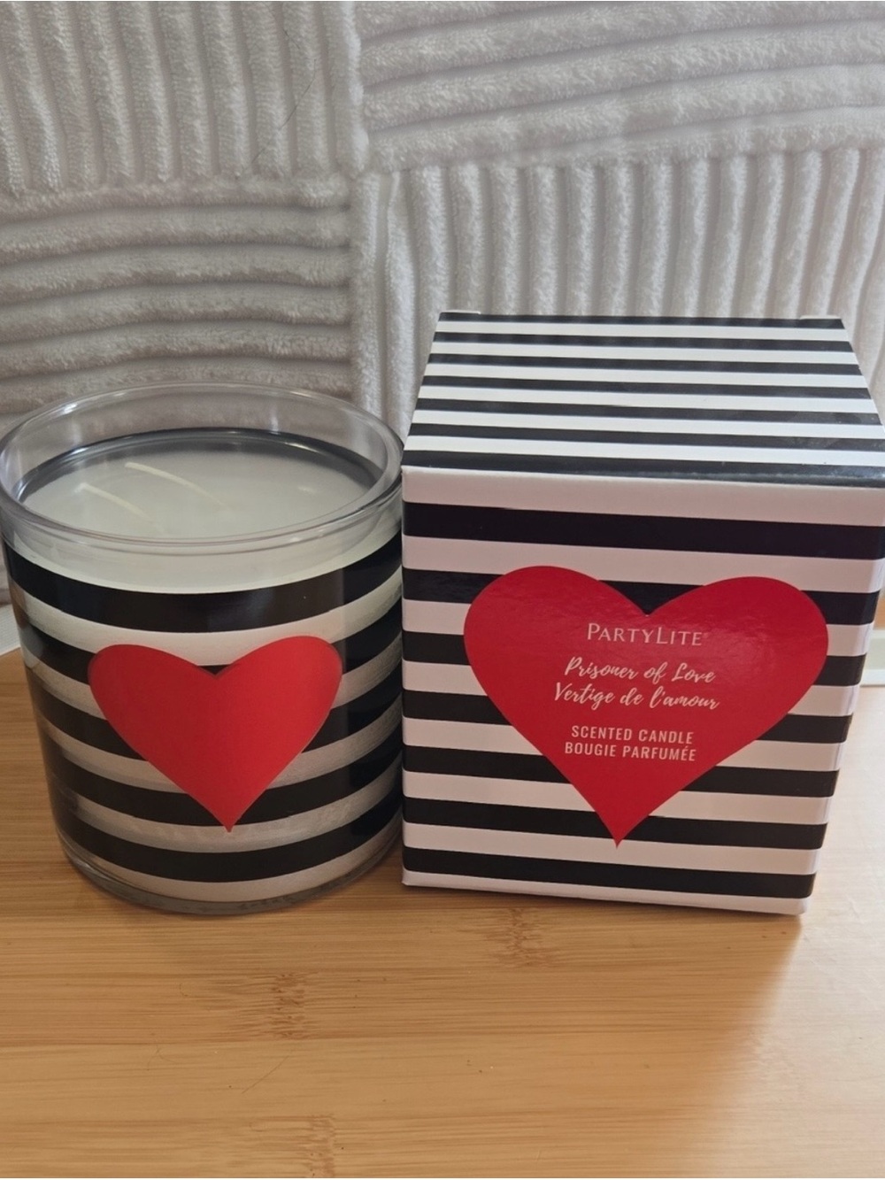 PartyLite Black and White Striped Heart 2 Wick Iced Snowberries Jar Candle